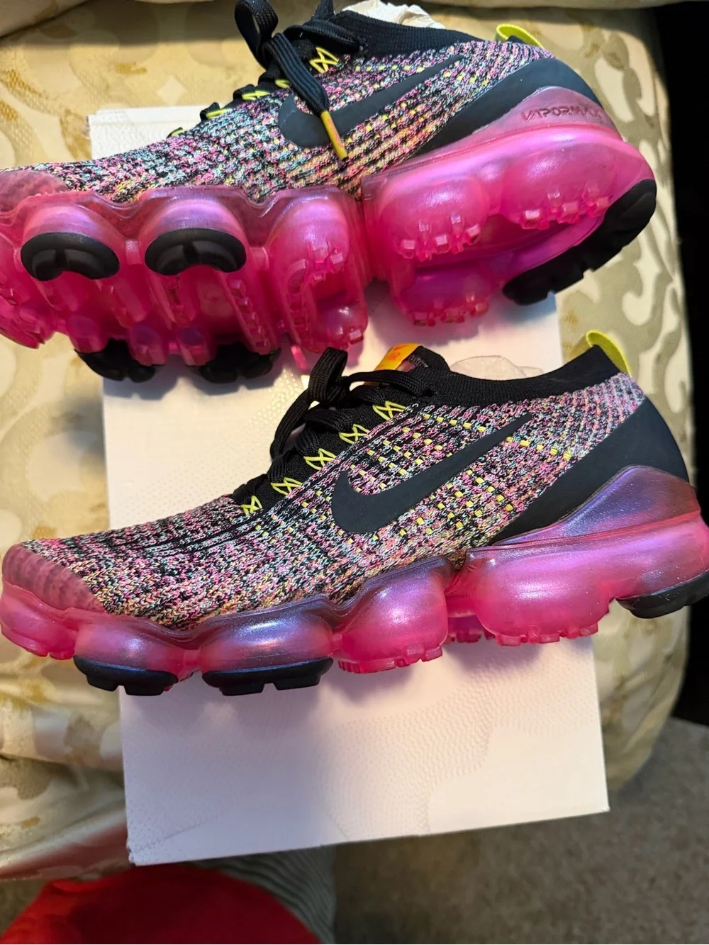 Nike Women Multicolor Flyknit Sneakers with Pink Translucent Sole - Picture 4 of 4